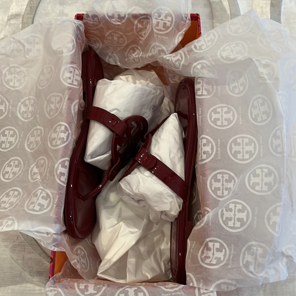 Brand New Tory Burch Miller Sandal - Picture 5 of 6